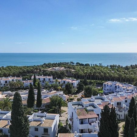 Апартаменты Seaside Retreat With Pool, Ac, And Fast Wi-Fi Албуфейра Экстерьер фото