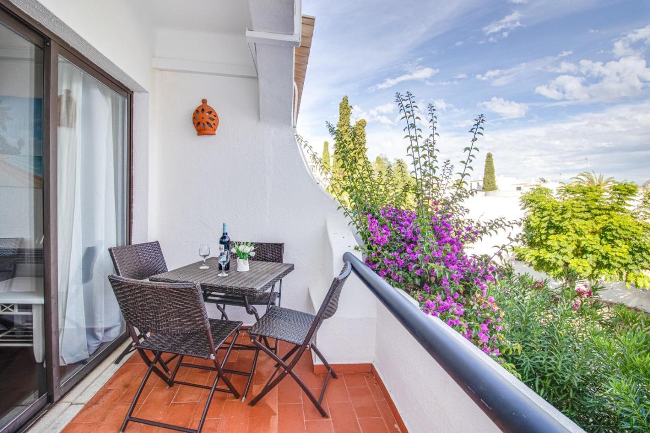 Апартаменты Seaside Retreat With Pool, Ac, And Fast Wi-Fi Албуфейра Экстерьер фото